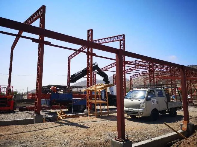 Montaje de estructura y maquinaria