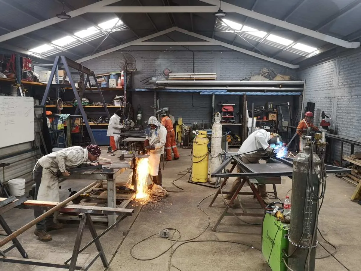 Trabajo de maestranza y fabricación industrial realizado por RSG